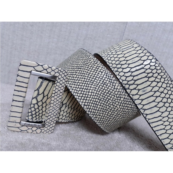 Calvin Klein Cream and Black Snake leather Belt S/M - Picture 5 of 6